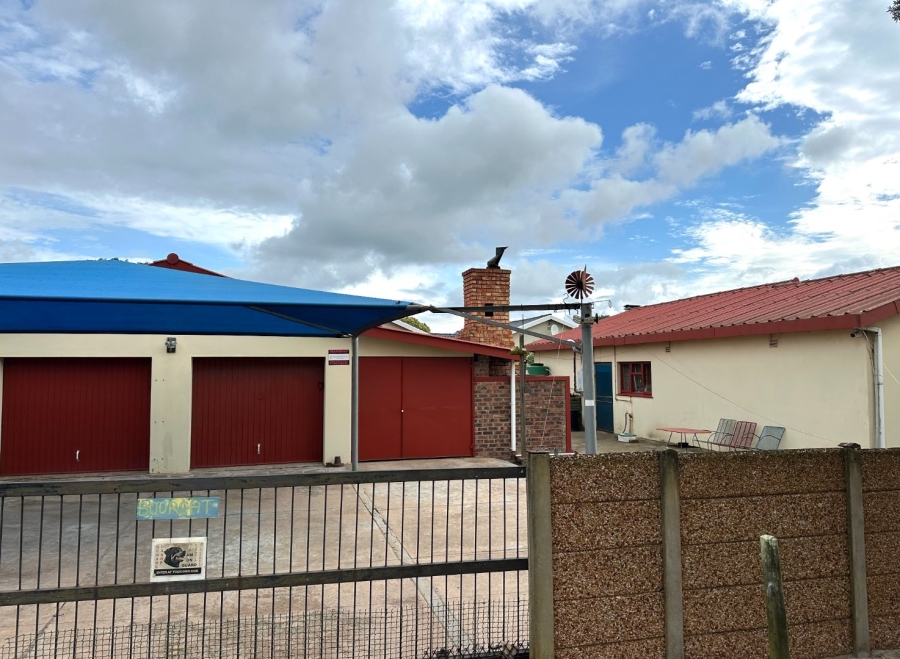 3 Bedroom Property for Sale in Albertinia Western Cape